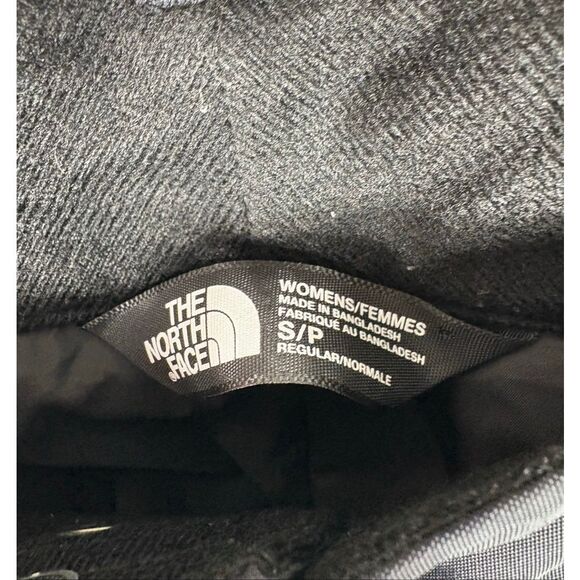 The North Face Woman’s snowboard/ski pants size S - Picture 12 of 12